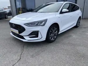 Ford Focus Turnier ST-Line X LED CarPlay Kamera