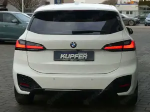 BMW 220 d M Sportp. AHK°Ad.LED*Keyleß Bild 4