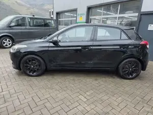 Hyundai i20 blue Style Bild 5
