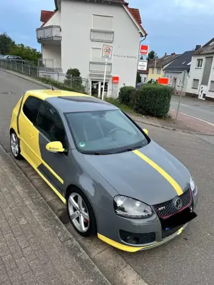 Volkswagen Golf GTI Golf 2.0 GTI Pirelli