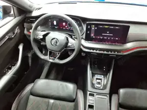 Skoda Octavia Octavia Combi 4x4 RS Plus AHK MATRIX DCC Bild 5