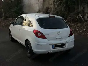 Opel Corsa 1.4 16V Satellite