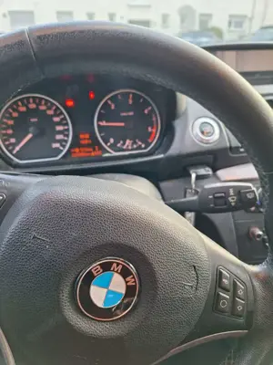BMW 118 118d Bild 5
