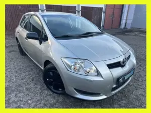 Toyota Auris Klima 97 PS 1,4 L unfallfrei TOP