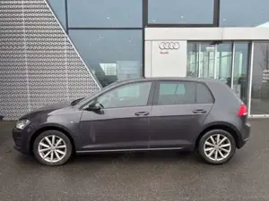 Volkswagen Golf Lounge BMT*1-HAND*SITZHEIZUNG*ALLWETTER*2XPDC Bild 4