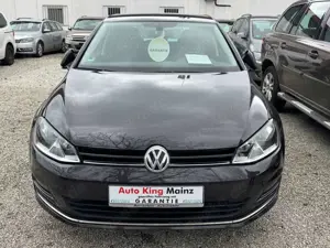 Volkswagen Golf Lounge BMT*1-HAND*SITZHEIZUNG*ALLWETTER*2XPDC Bild 1