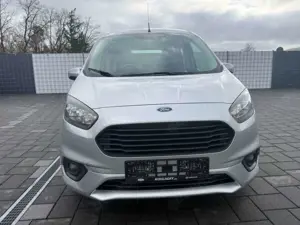 Ford Tourneo Courier Bild 3