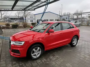 Audi Q3 Q3 2.0 TDI quattro design Bild 5
