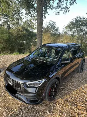 Mercedes-Benz GLA 35 AMG 4Matic Speedshift DCT 8G