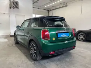 MINI Cooper SE Trim L*Kam *LED *NAVI *SHZ*R-Kamera* Bild 4