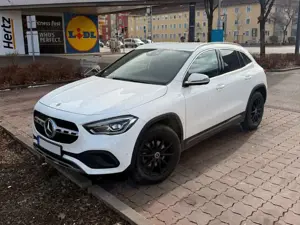 Mercedes-Benz GLA 200 GLA Diesel d 8G-DCT