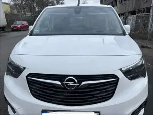 Opel Combo Life XL 1.5 D Start/Stop Edition Bild 4
