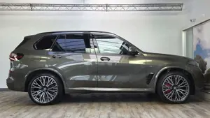 BMW X5 xDr40d M Sport Pro 22Zoll AHK Pano ACC 360° Bild 4