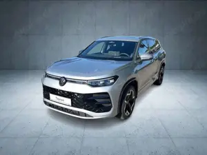 Volkswagen Tayron R-Line 2,0 l TDI DSG 4MOTION AHK Navi Bild 2