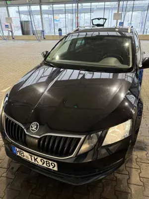 Skoda Octavia Octavia Combi 2.0 TDI DSG Drive