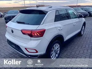 Volkswagen T-Roc T-Roc 2.0 TDI DSG Style AHK Navi Pro Kamera ACC Bild 4