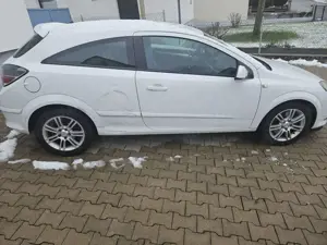 Opel Astra Sport