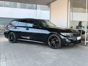 BMW 320 d xDrive M Sport AHK RFK STHZG LIVE COCKPIT Bild 4