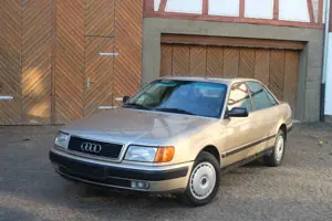Audi 100 Audi 100 2.3 E