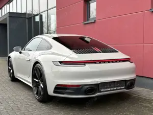 Porsche 911 CARRERA 992 PDK NUR 9.768KM LEDERPAKET KLAPPE TOP*
