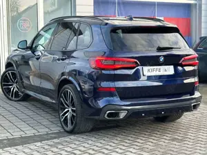 BMW X5 xDrive40d M SPORT PANO KLIMASITZE LASER HUD Bild 2