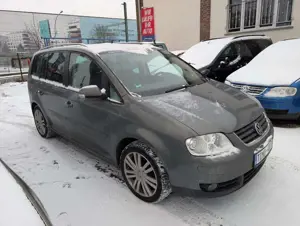 Volkswagen Touran Touran Diesel 2.0 TDI DSG,7Sitze,TÜV04/2027,AHK