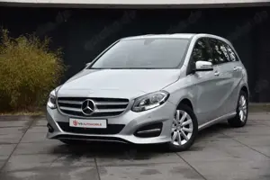 Mercedes-Benz B 180 B180 **CAM/NAVI/AUTOMATIK**
