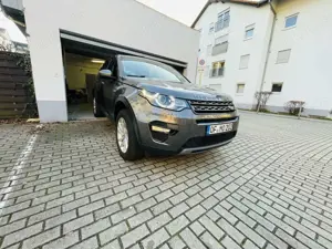 Land Rover Discovery Sport TD4 Aut. SE Bild 3