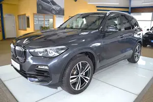 BMW X5 xDrive 30 d XENON / NAVI / LEDER / R-KAM /PDC