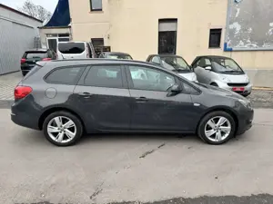 Opel Astra Style/Temp/SHZ/LHZ/Klima/PDC/Alu/Isofix/TÜV Neu Bild 3