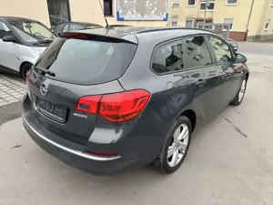 Opel Astra Style/Temp/SHZ/LHZ/Klima/PDC/Alu/Isofix/TÜV Neu Bild 4