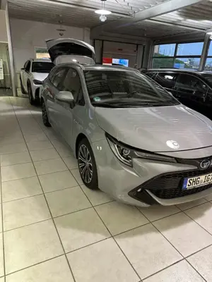 Toyota Corolla 1.8 Hybrid Touring Sports Team Deutschland