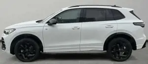 Volkswagen Tiguan R Line,blackst. vers. Farben,VOLL,AHK,5Jahre Garan