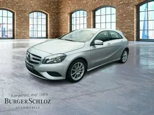 Mercedes-Benz A 180 KlimaA LM PDC ParkAss SHZ Teilled.