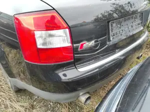 Audi A4 AVANT Diesel Avant 2.5 TDI XENON AUTOMATIK NAVI ZV Bild 3