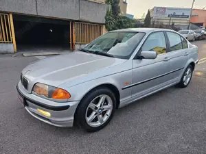 BMW 320 3er 320i Automatik TÜV bis 01.2028