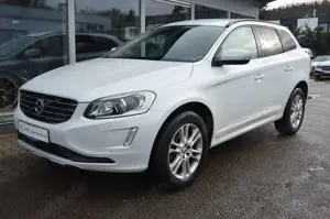 Volvo XC60 Momentum 2WD*AUTOMATIK*NAVI*CAM*PDC*SHZ*