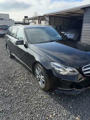 Mercedes-Benz E 350 E-Klasse T-Model Diesel T BlueTEC 4Matic 7G-TRONIC Bild 3