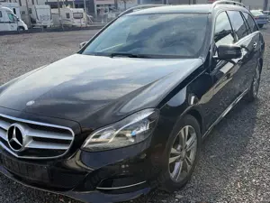 Mercedes-Benz E 350 E-Klasse T-Model Diesel T BlueTEC 4Matic 7G-TRONIC Bild 4