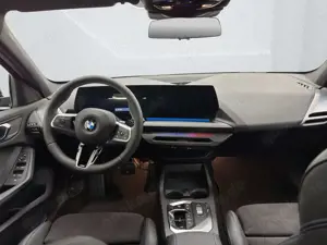 BMW 120 [M Sport, Navi, 19" LMR, RFK, SHZ, LED] DAB Bild 5