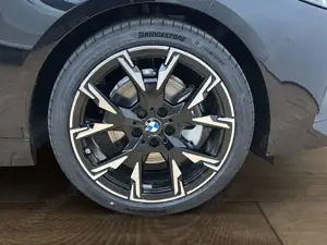 BMW 120 [M Sport, Navi, 19" LMR, RFK, SHZ, LED] DAB Bild 3