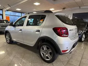 Dacia Sandero II Stepway Automatik Navi/PDC/Klima/Temp Bild 4