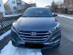 Hyundai TUCSON blue 1.6 GDI Classic 2WD | 1. Hand* | AHK | S.heft