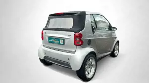smart forTwo Cabrio BRABUS Style **SHZ+Standheizung** Bild 5