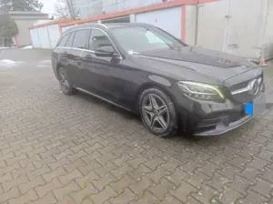 Mercedes-Benz C 220 d T 9G-TRONIC AMG Line
