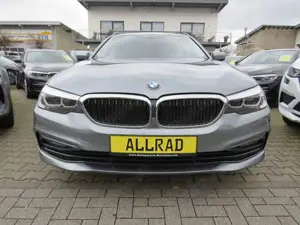 BMW 520 dA touring xDrive Sport Line *AHK *SCHECKHEFT *LED