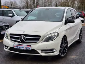 Mercedes-Benz B 180 *Night-Paket *Bi-Xenon *Kamera *Navi *SHZ
