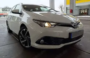 Toyota Auris Auris II Touring Sports Hybrid 1.8 VVT 16V Bild 3