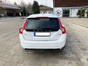 Volvo V60 V60 Hybrid D6 Twin Engine Geartronic Momentum Bild 5