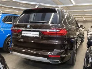 BMW X7 xDrive40i HuD+Pano+AHK+Standheizg.+Laser+Massage+A Bild 2